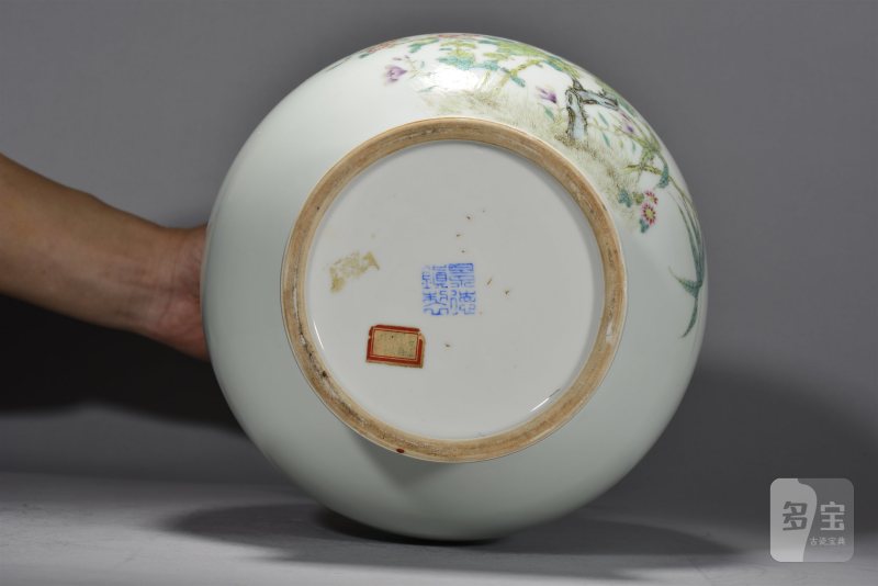 近现代 新粉彩桂花绶带鸟纹象耳衔环瓶 - 图6